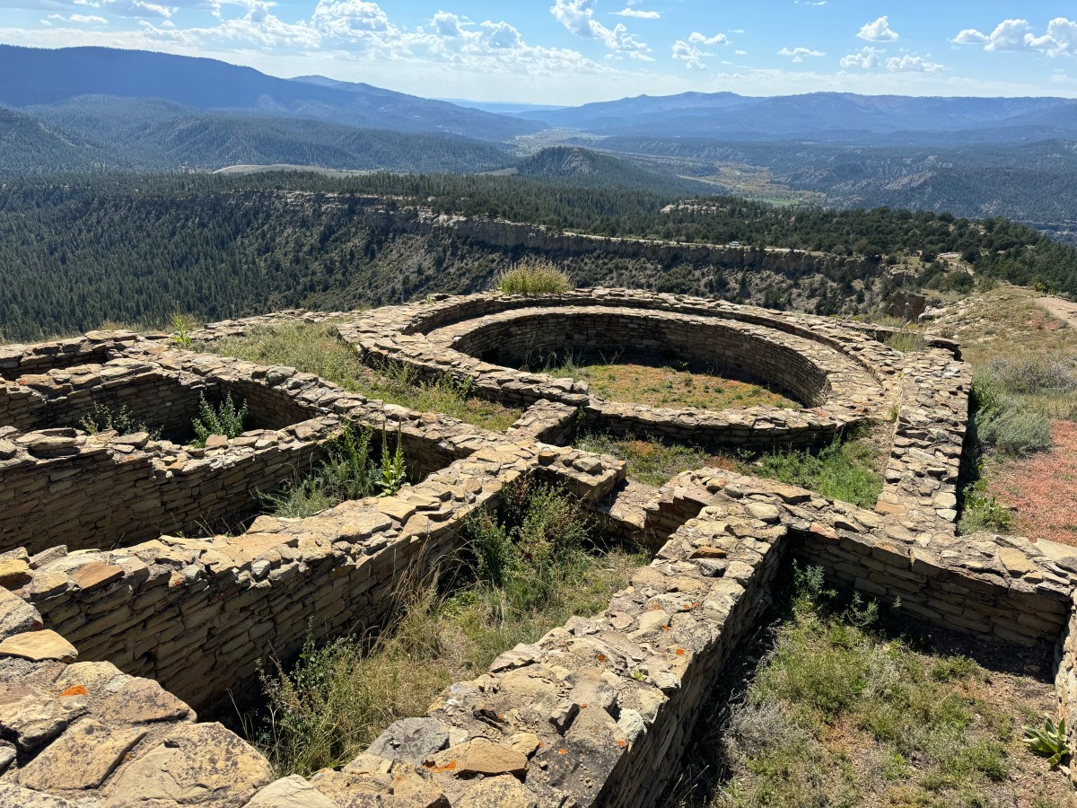 Rambled Rocks Chimney Rock National Monument – Ramble Around